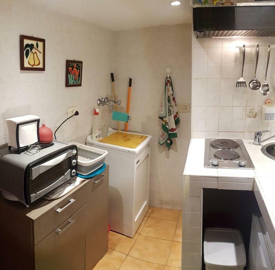 Giovanni S Little House Катания Экстерьер фото
