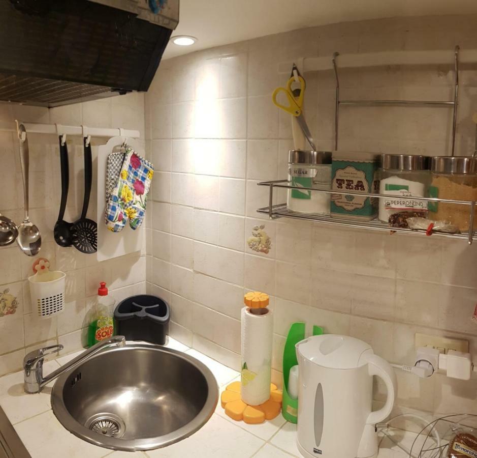Giovanni S Little House Катания Экстерьер фото