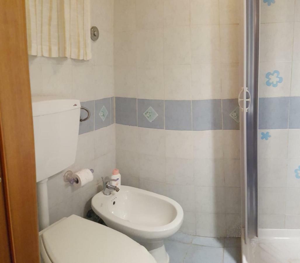 Giovanni S Little House Катания Экстерьер фото